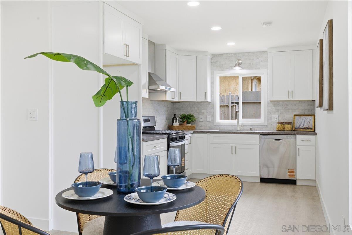 Detail Gallery Image 7 of 22 For 6542  Clara Lee Ave, San Diego,  CA 92120 - 3 Beds | 2 Baths