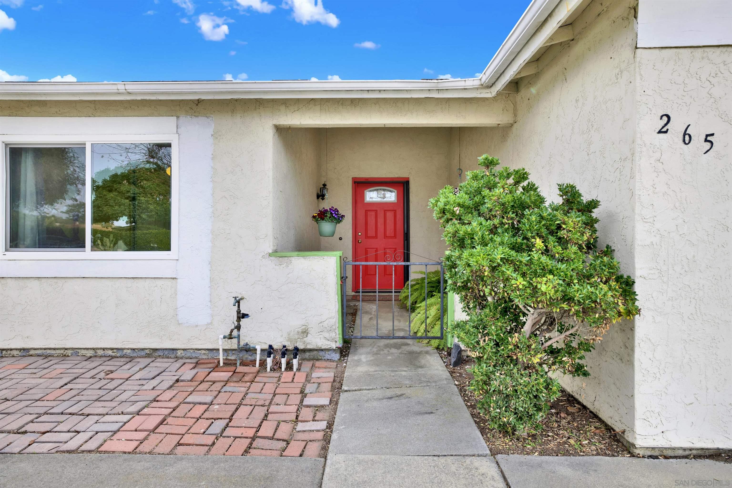 Front Image Thumbnail for SD260002252