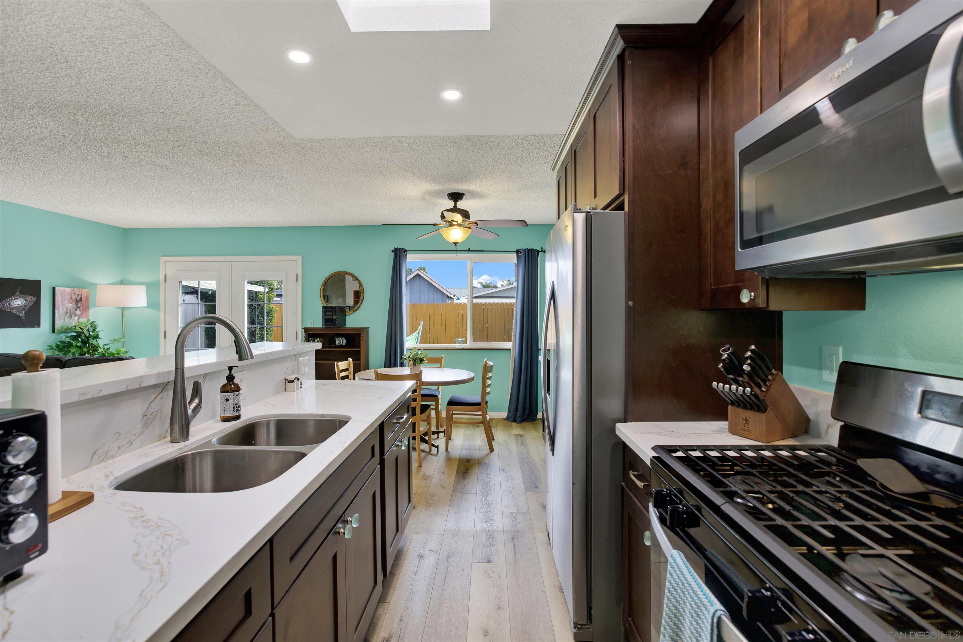 Detail Gallery Image 10 of 22 For 265  Securidad St, Oceanside,  CA 92057 - 2 Beds | 1 Baths