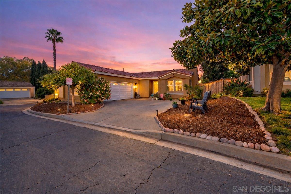 Detail Gallery Image 30 of 31 For 2123  Fiori Dr, Vista,  CA 92084 - 2 Beds | 2 Baths