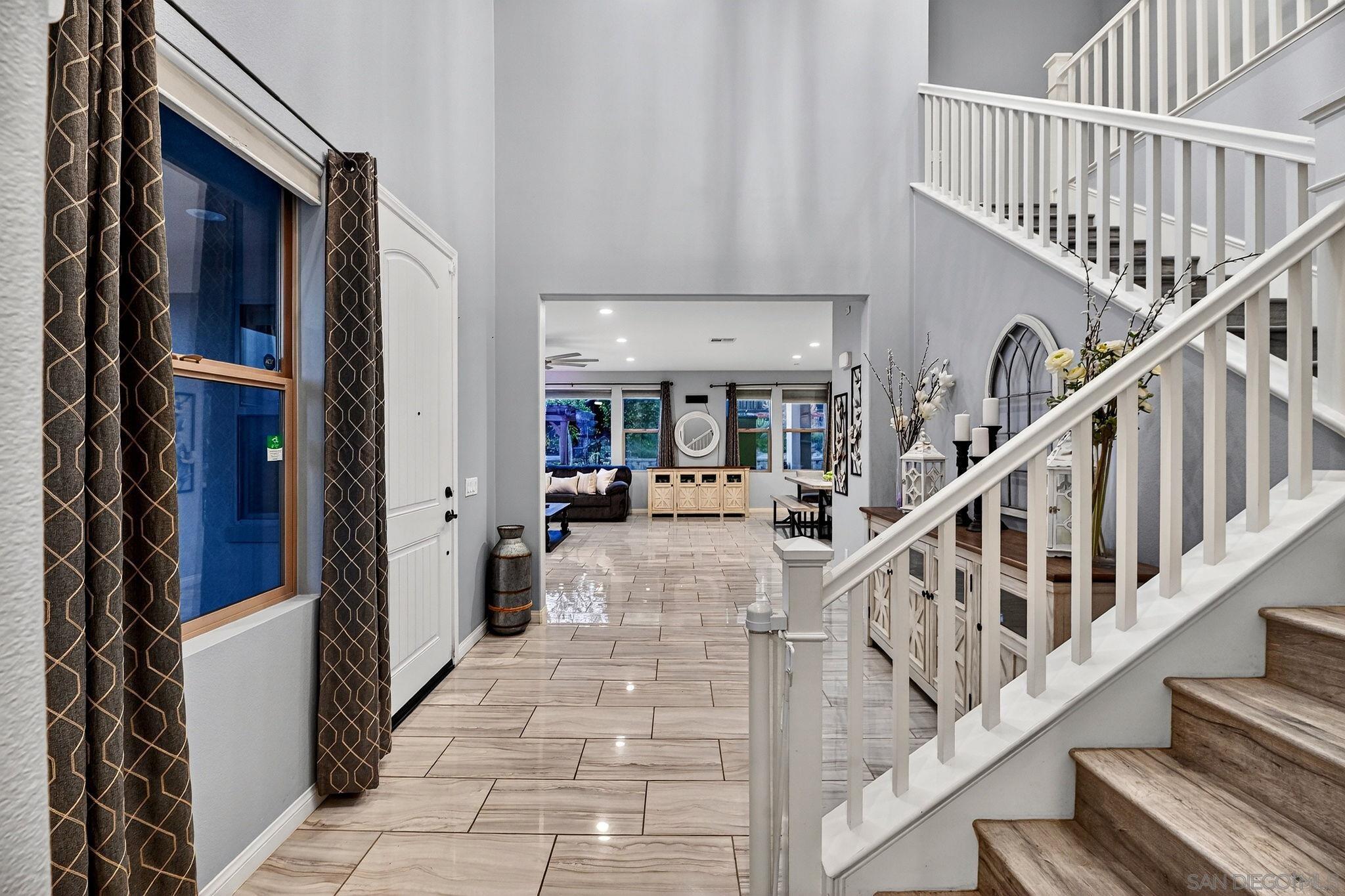 Detail Gallery Image 14 of 49 For 971  Camino Levante, Chula Vista,  CA 91913 - 5 Beds | 3/1 Baths