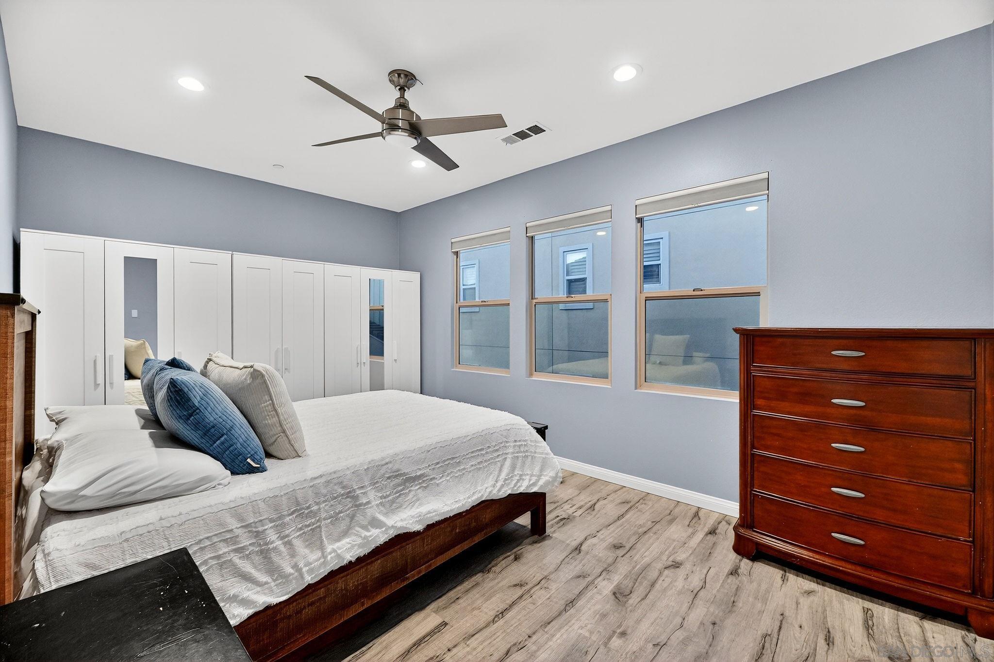 Detail Gallery Image 18 of 49 For 971  Camino Levante, Chula Vista,  CA 91913 - 5 Beds | 3/1 Baths