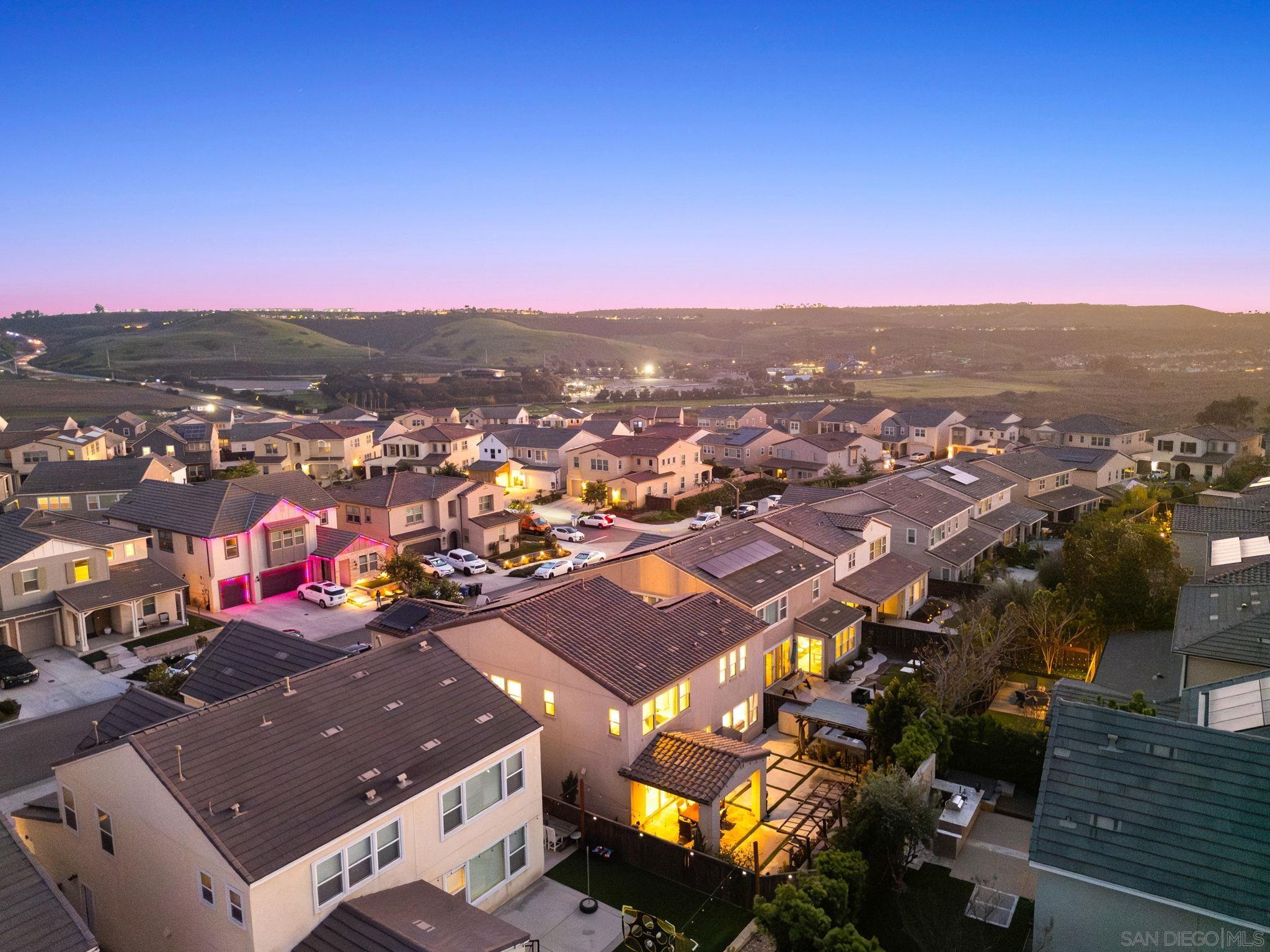 Detail Gallery Image 44 of 49 For 971  Camino Levante, Chula Vista,  CA 91913 - 5 Beds | 3/1 Baths
