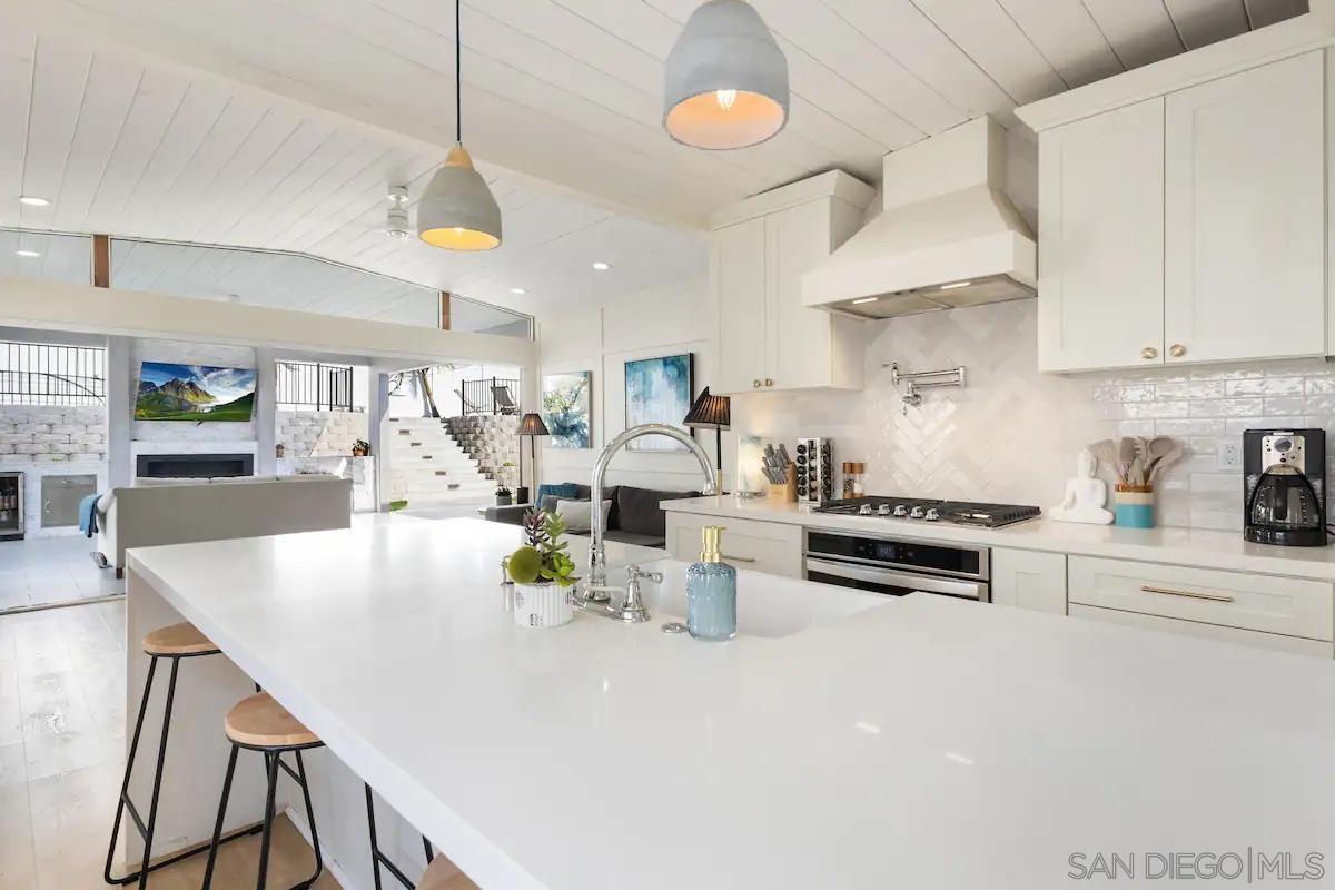 Detail Gallery Image 11 of 25 For 1432  Santa Rosa St, Oceanside,  CA 92058 - 3 Beds | 2 Baths