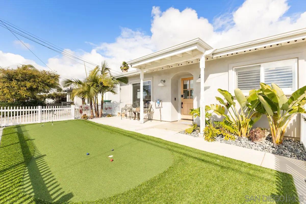 Detail Gallery Image 3 of 25 For 1432  Santa Rosa St, Oceanside,  CA 92058 - 3 Beds | 2 Baths