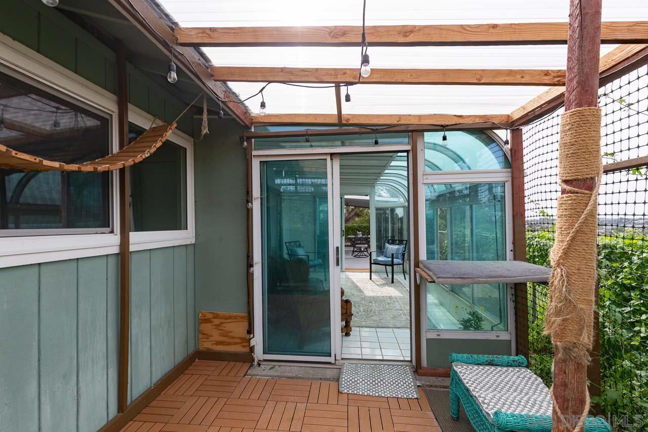 Detail Gallery Image 20 of 34 For 730  Lonsdale Ln, Vista,  CA 92084 - 4 Beds | 2 Baths