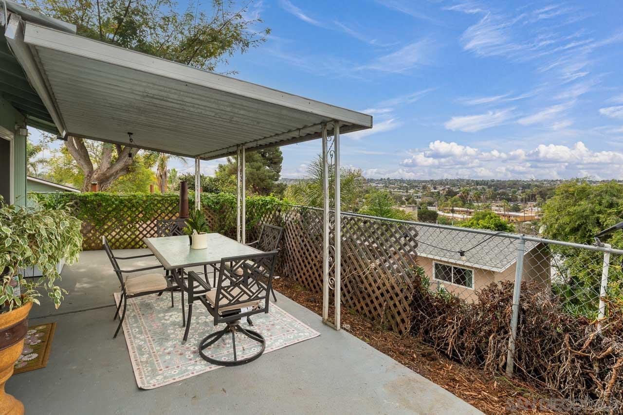 Detail Gallery Image 25 of 34 For 730  Lonsdale Ln, Vista,  CA 92084 - 4 Beds | 2 Baths