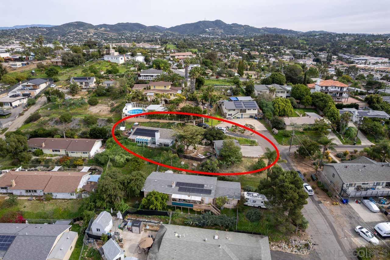 Detail Gallery Image 31 of 34 For 730  Lonsdale Ln, Vista,  CA 92084 - 4 Beds | 2 Baths