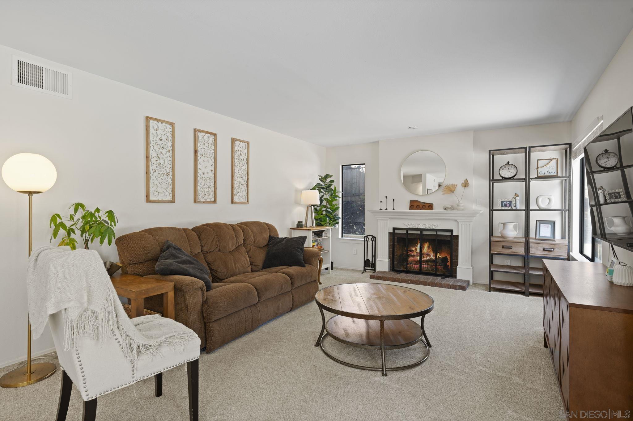 Detail Gallery Image 16 of 67 For 14725  Fieldview Way, Poway,  CA 92064 - 5 Beds | 3 Baths