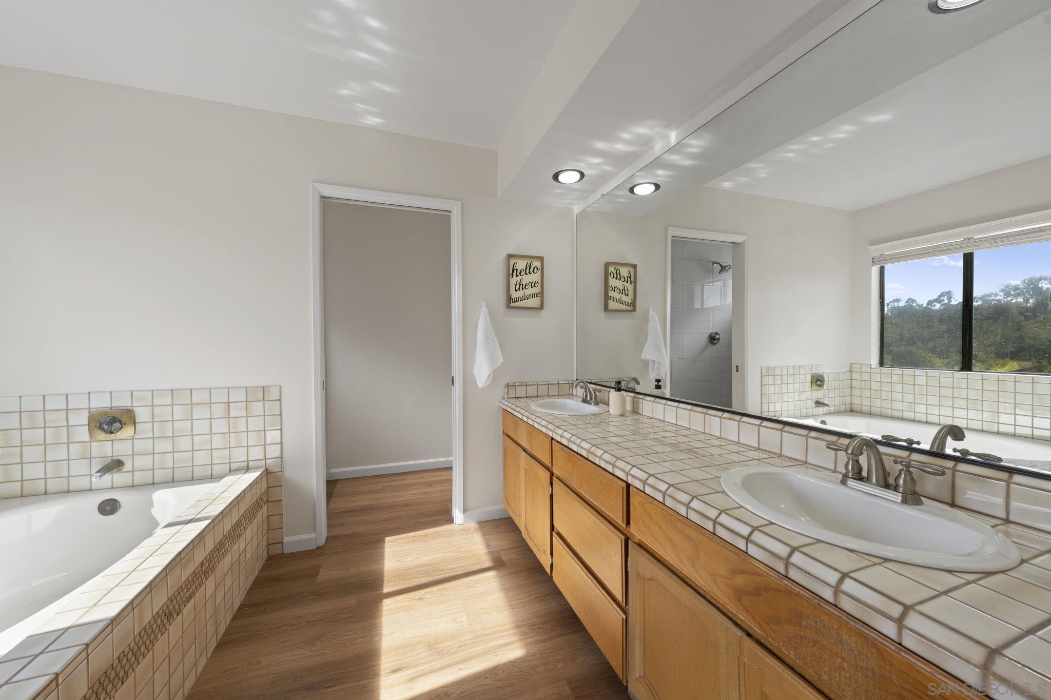 Detail Gallery Image 26 of 67 For 14725  Fieldview Way, Poway,  CA 92064 - 5 Beds | 3 Baths