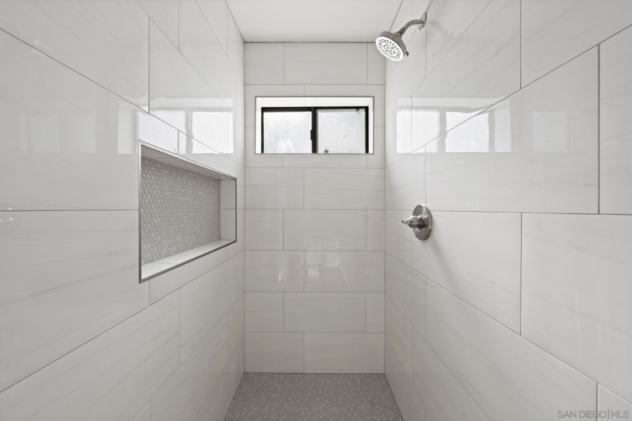 Detail Gallery Image 27 of 67 For 14725  Fieldview Way, Poway,  CA 92064 - 5 Beds | 3 Baths