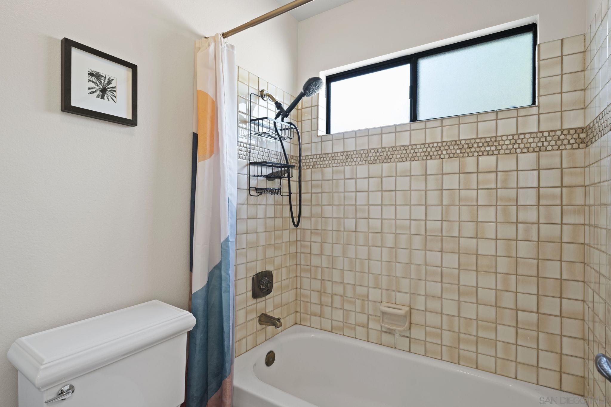 Detail Gallery Image 31 of 67 For 14725  Fieldview Way, Poway,  CA 92064 - 5 Beds | 3 Baths