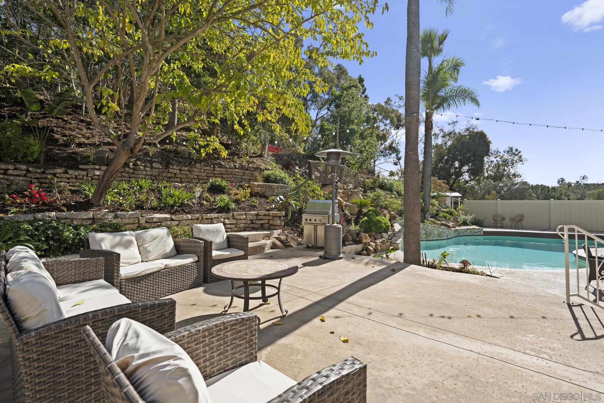 Detail Gallery Image 44 of 67 For 14725  Fieldview Way, Poway,  CA 92064 - 5 Beds | 3 Baths