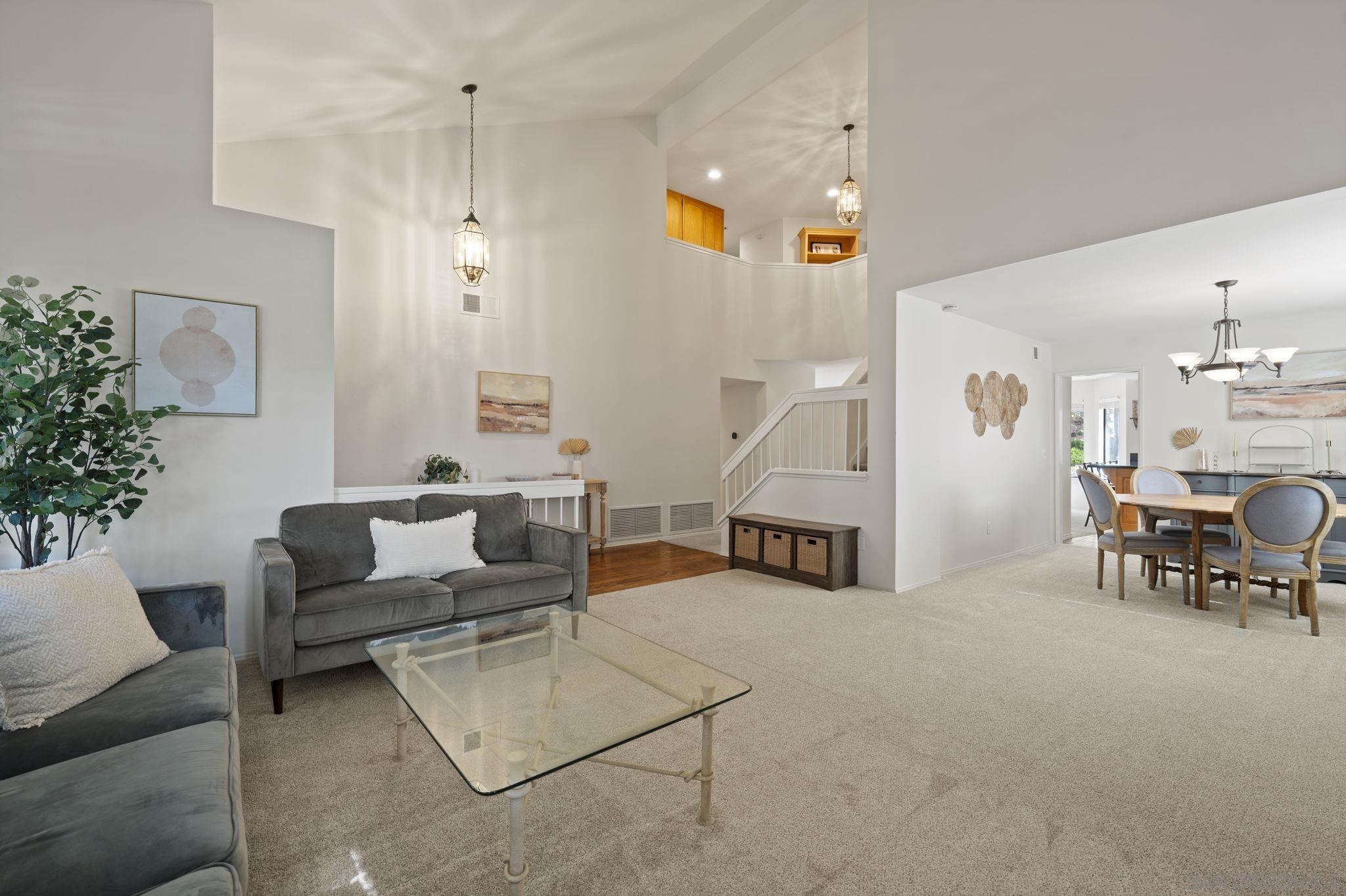 Detail Gallery Image 9 of 67 For 14725  Fieldview Way, Poway,  CA 92064 - 5 Beds | 3 Baths