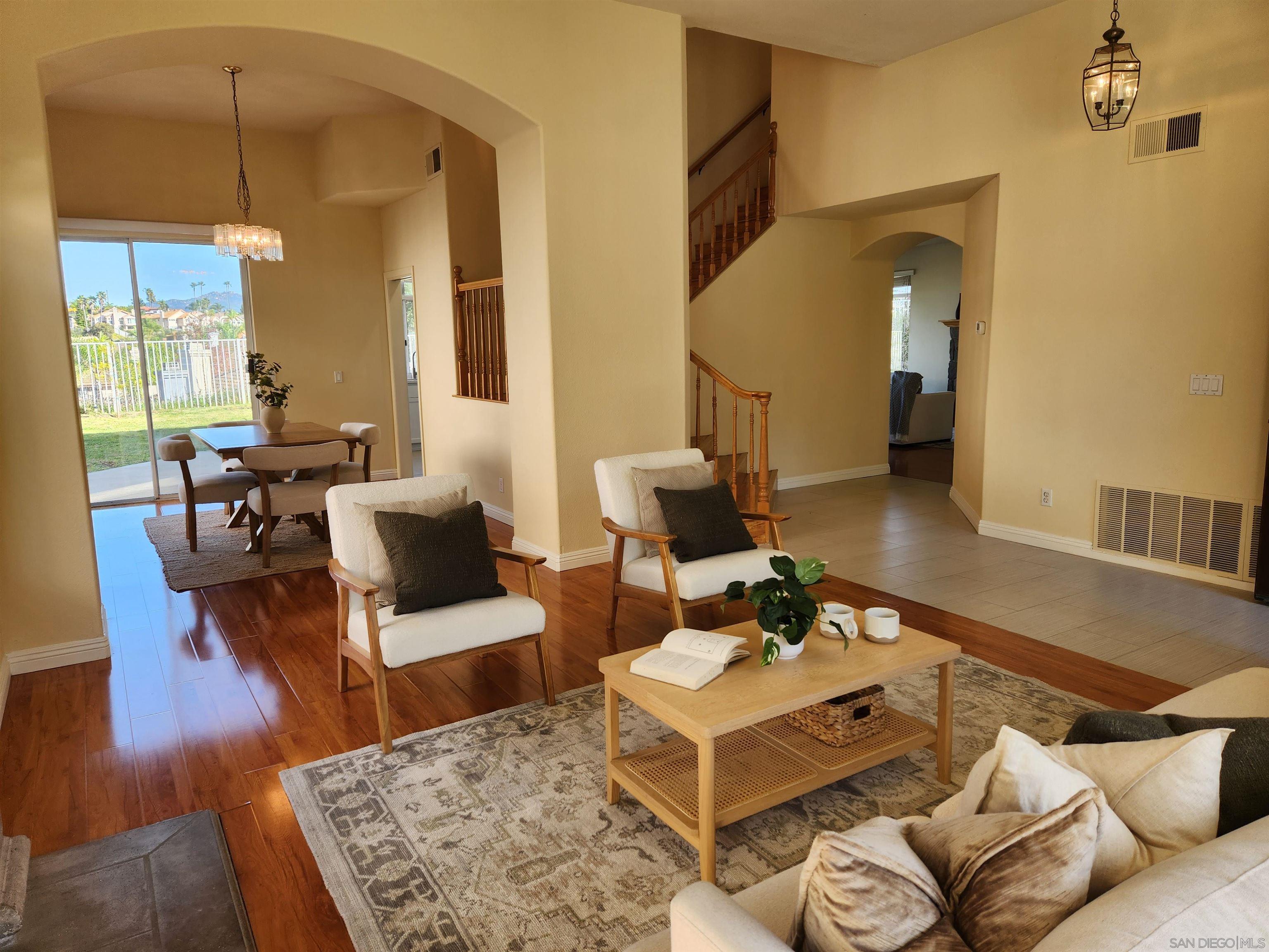 Detail Gallery Image 3 of 30 For 18167  Sun Maiden Court, San Diego,  CA 92127 - 4 Beds | 2/1 Baths