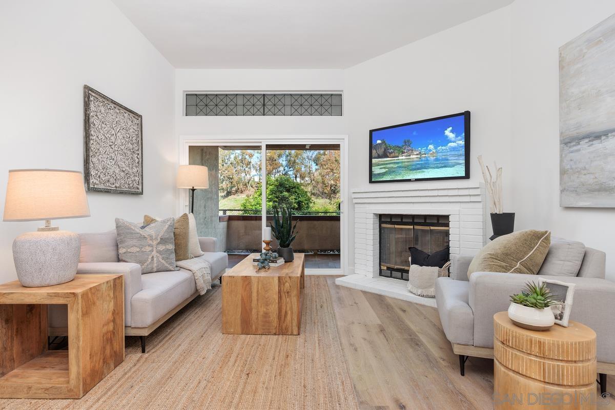 Detail Gallery Image 7 of 26 For 2808  Winthrop, Carlsbad,  CA 92010 - 2 Beds | 2 Baths