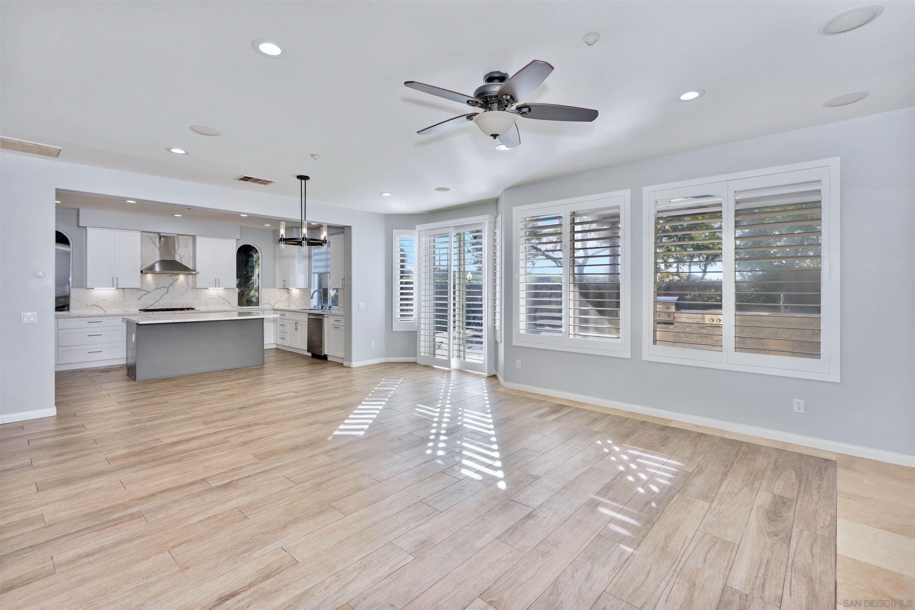 Detail Gallery Image 14 of 50 For 16220  Palomino Mesa Ct, San Diego,  CA 92127 - 5 Beds | 4 Baths