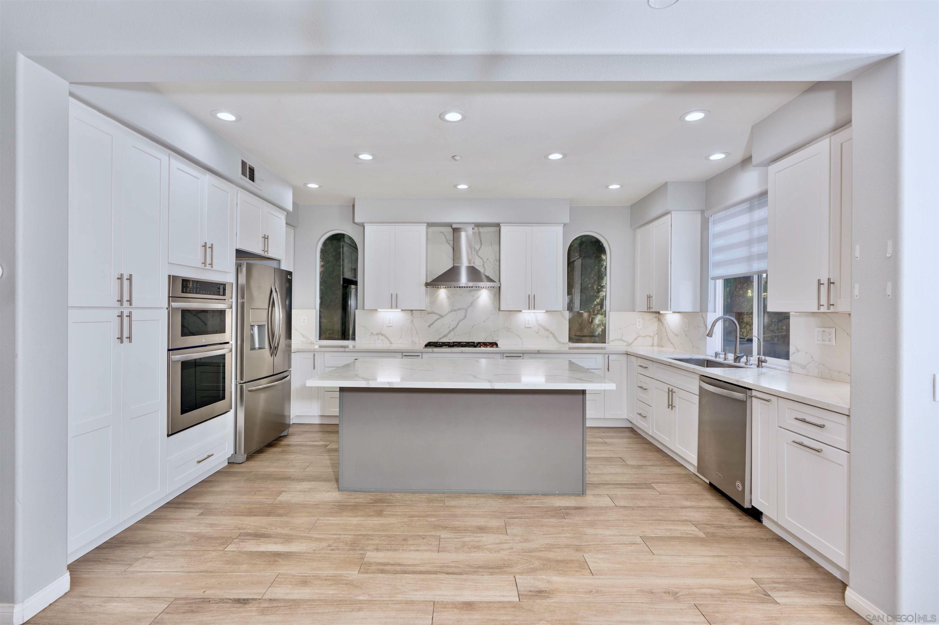 Detail Gallery Image 16 of 50 For 16220  Palomino Mesa Ct, San Diego,  CA 92127 - 5 Beds | 4 Baths