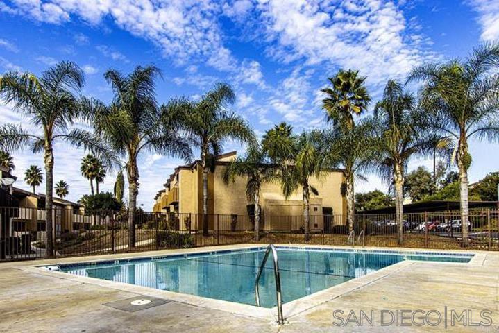 Detail Gallery Image 19 of 21 For 1050  Rock Springs Rd  #240,  Escondido,  CA 92026 - 2 Beds | 1 Baths