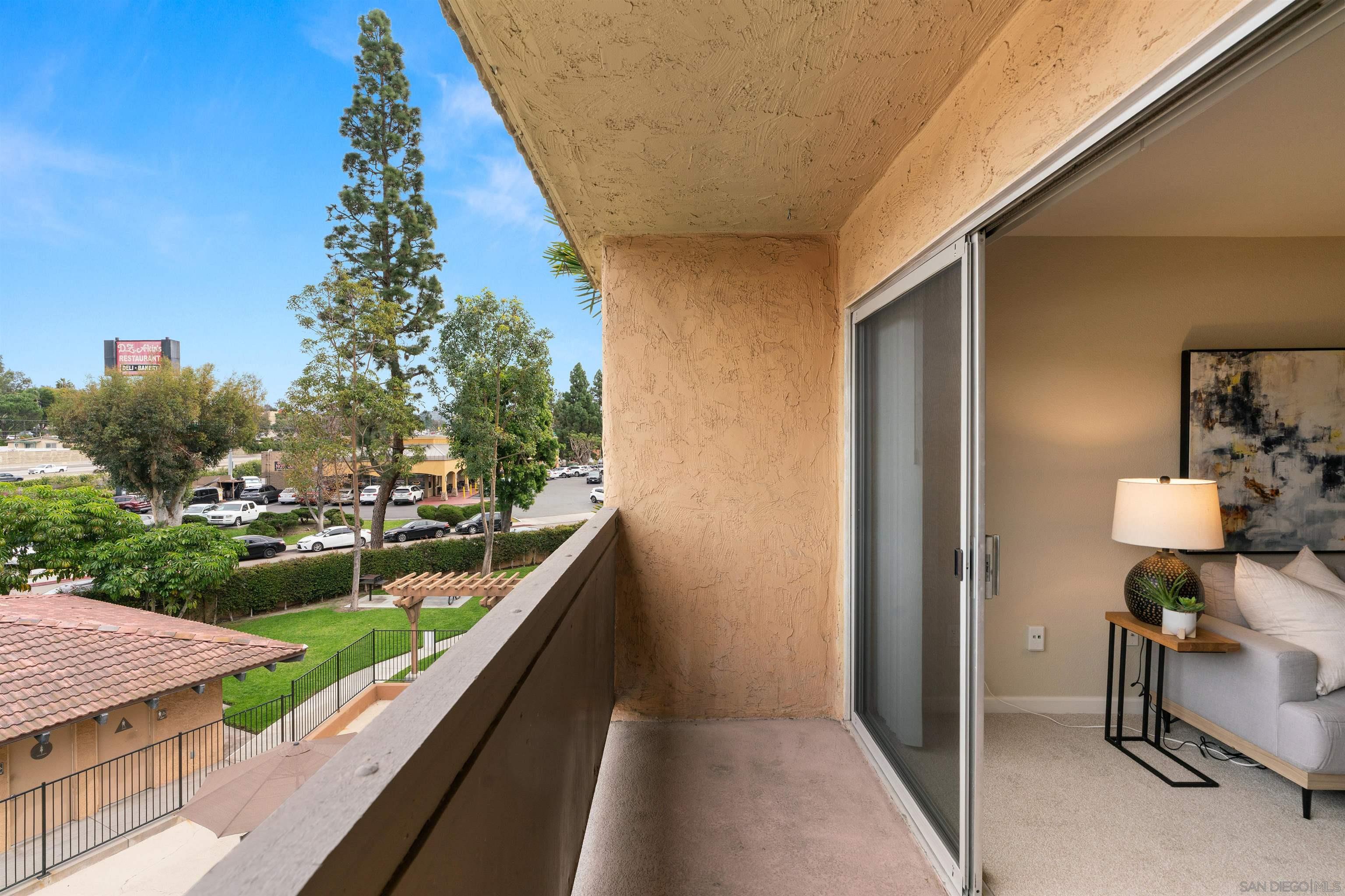 Detail Gallery Image 13 of 62 For 6955  Alvarado Rd  #70,  San Diego,  CA 92120 - 2 Beds | 2 Baths