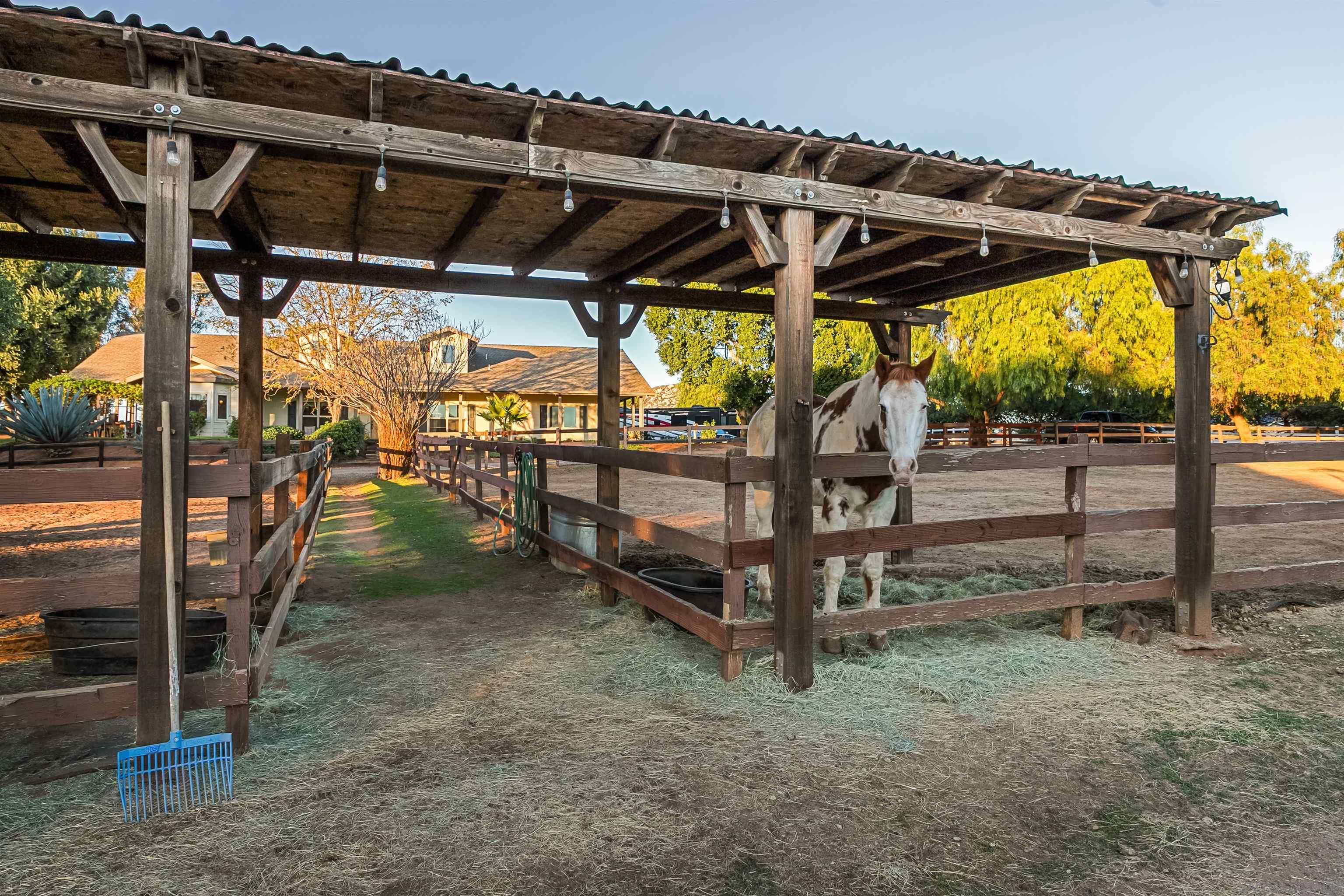 Detail Gallery Image 26 of 44 For 15336  Mesa Estates Ct, Ramona,  CA 92065 - 4 Beds | 4 Baths