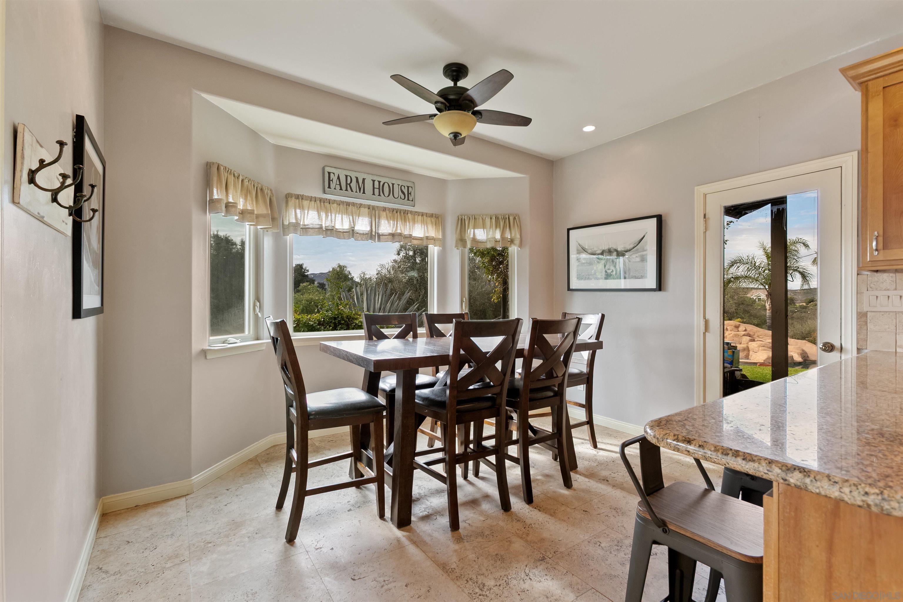 Detail Gallery Image 5 of 44 For 15336  Mesa Estates Ct, Ramona,  CA 92065 - 4 Beds | 4 Baths