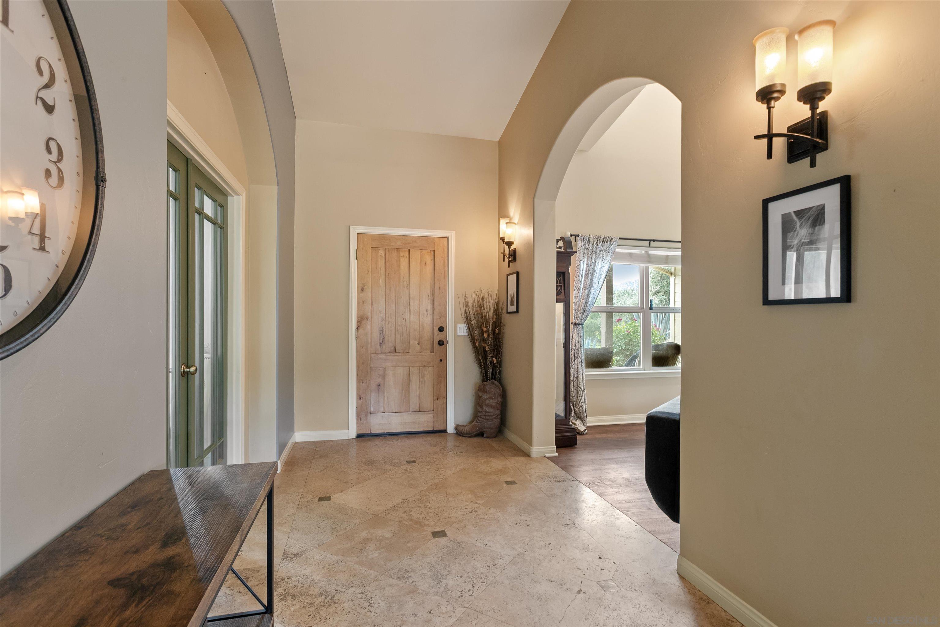 Detail Gallery Image 6 of 44 For 15336  Mesa Estates Ct, Ramona,  CA 92065 - 4 Beds | 4 Baths