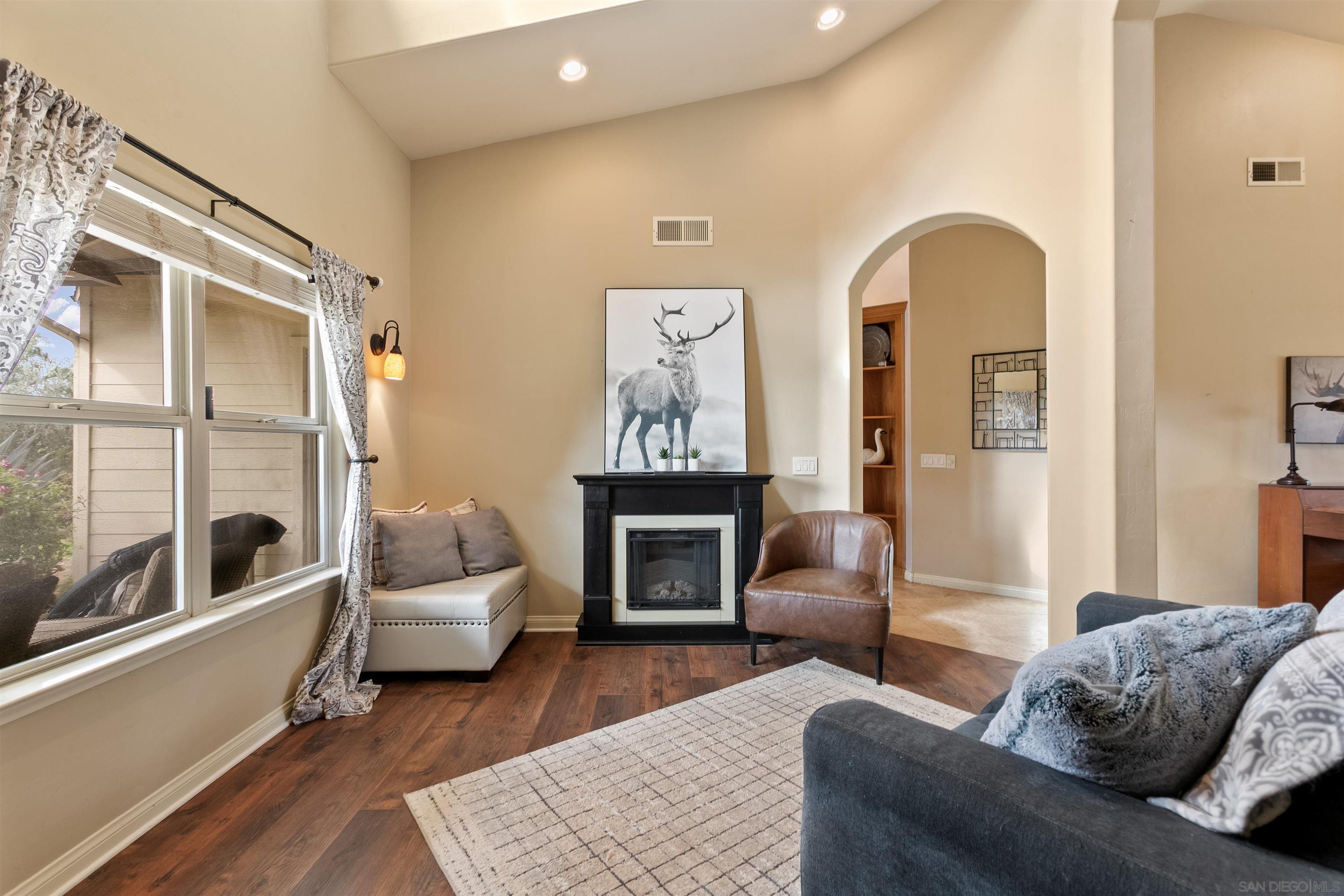 Detail Gallery Image 10 of 44 For 15336  Mesa Estates Ct, Ramona,  CA 92065 - 4 Beds | 4 Baths