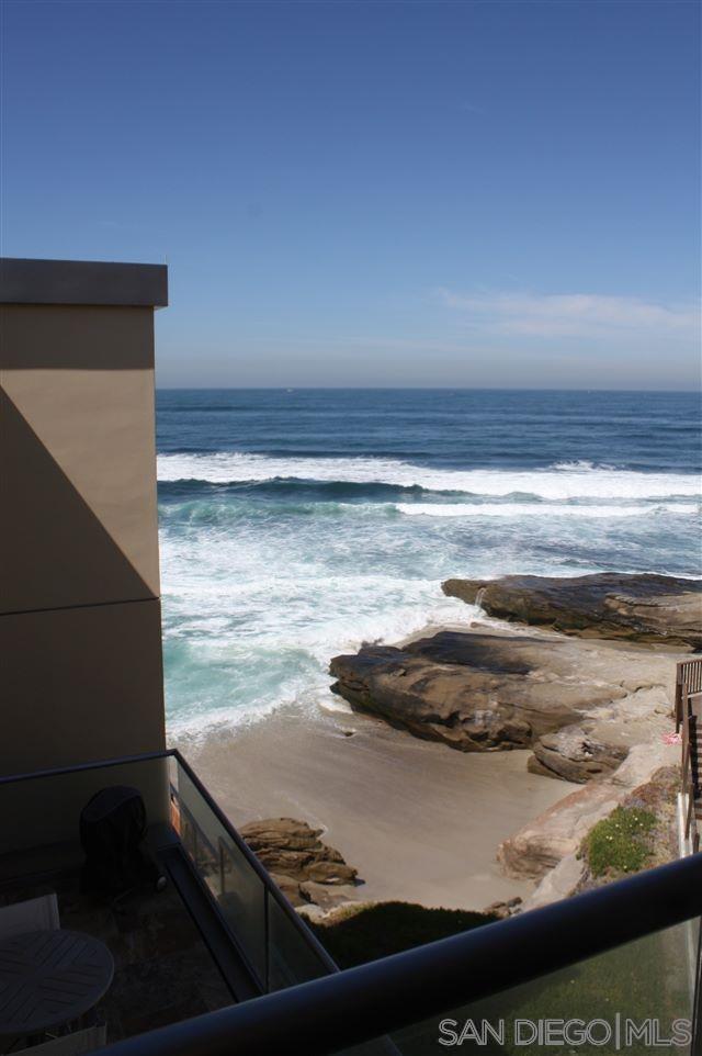 Detail Gallery Image 9 of 38 For 202  Coast Blvd.  #10, La Jolla,  CA 92037 - 2 Beds | 2 Baths