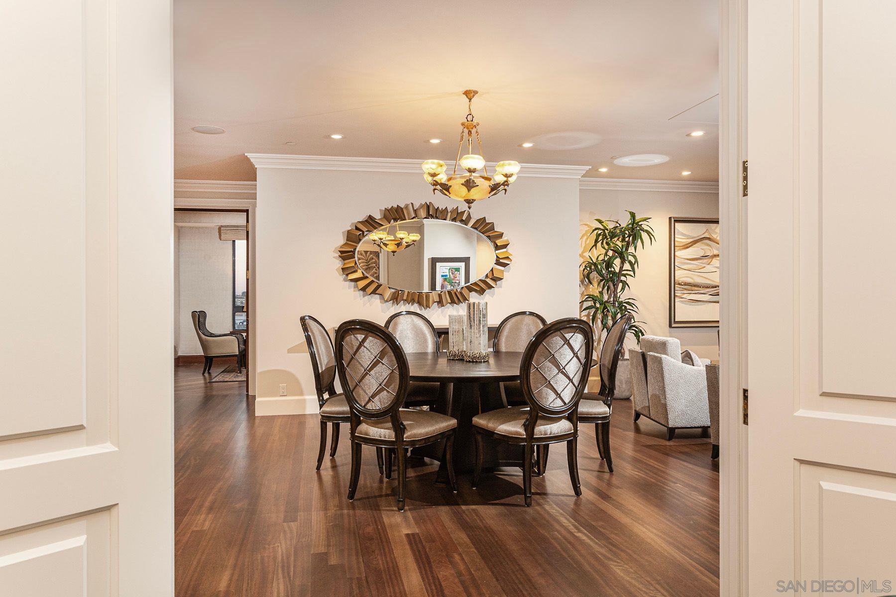 Detail Gallery Image 12 of 64 For 700  Front St  #801/807,  San Diego,  CA 92101 - 4 Beds | 2/1 Baths