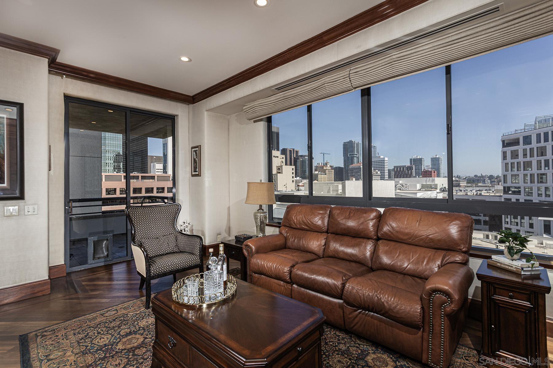 Detail Gallery Image 22 of 64 For 700  Front St  #801/807,  San Diego,  CA 92101 - 4 Beds | 2/1 Baths