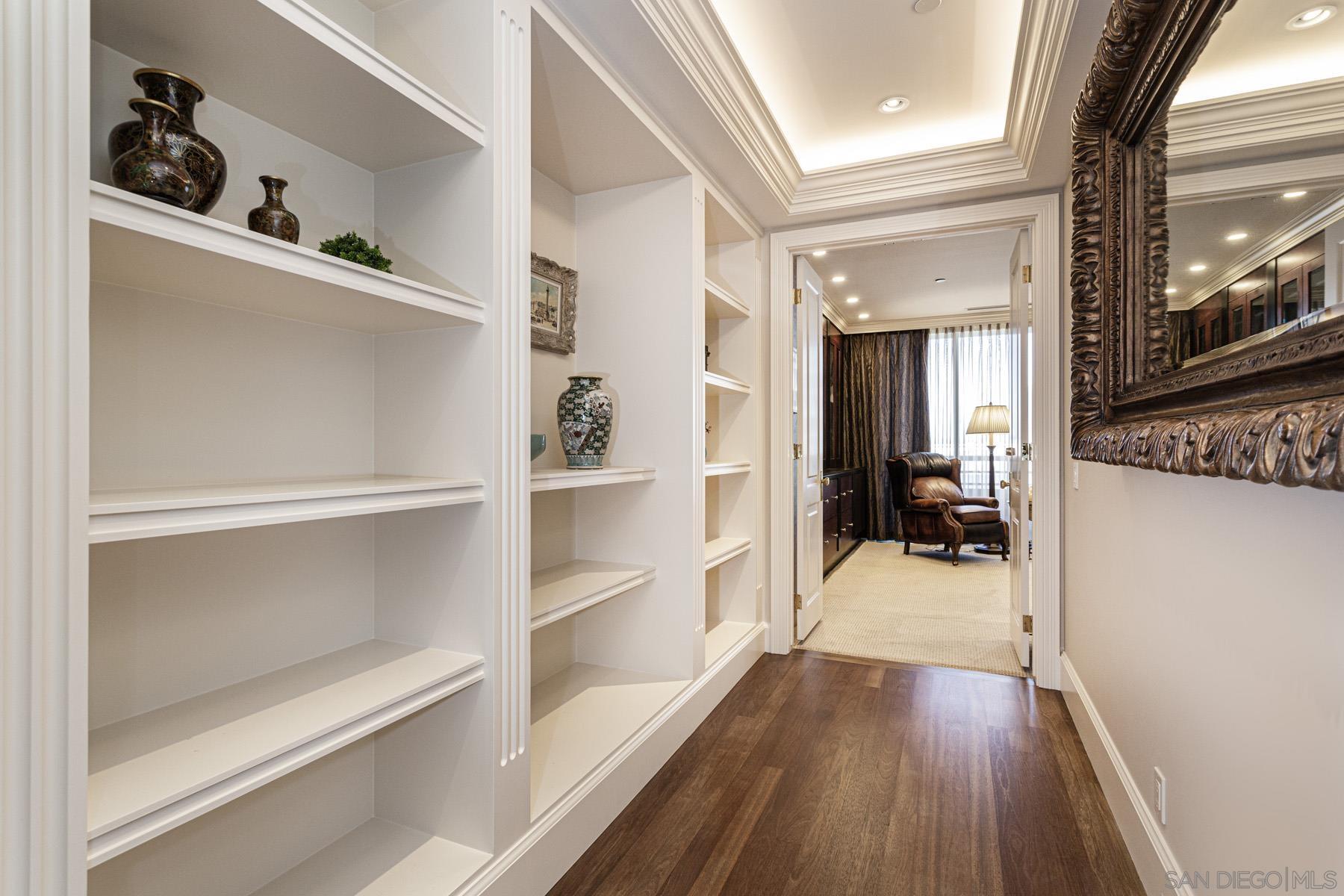 Detail Gallery Image 38 of 64 For 700  Front St  #801/807,  San Diego,  CA 92101 - 4 Beds | 2/1 Baths