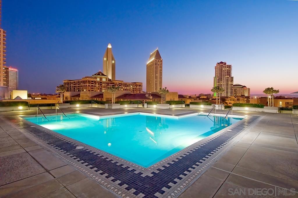 Detail Gallery Image 52 of 64 For 700  Front St  #801/807,  San Diego,  CA 92101 - 4 Beds | 2/1 Baths