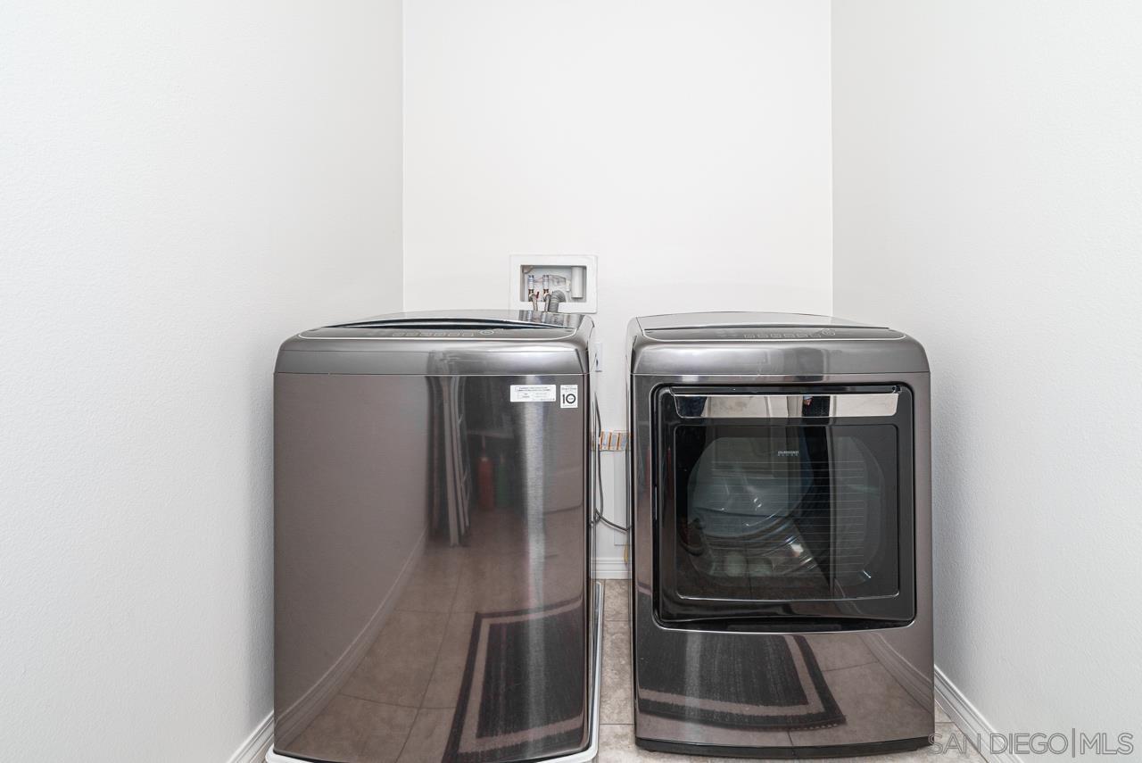 Detail Gallery Image 12 of 22 For 512  Heron Ln, Imperial Beach,  CA 91932 - 3 Beds | 2/1 Baths