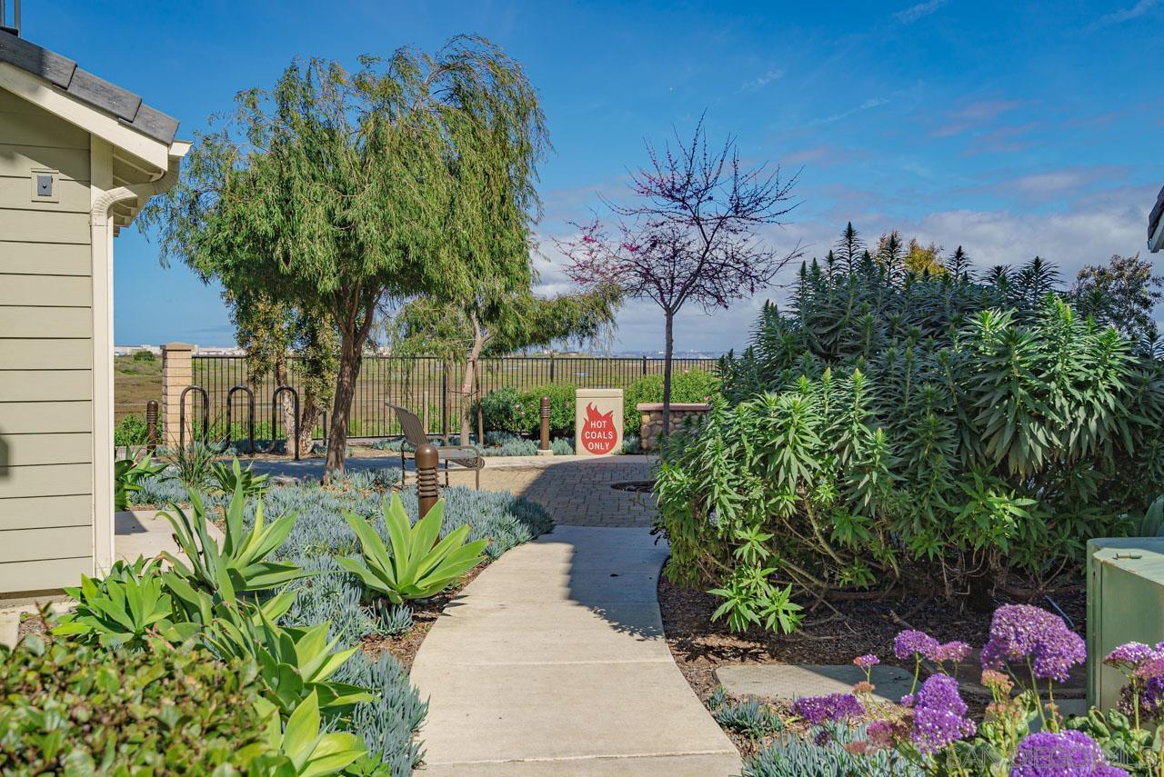 Detail Gallery Image 15 of 22 For 512  Heron Ln, Imperial Beach,  CA 91932 - 3 Beds | 2/1 Baths