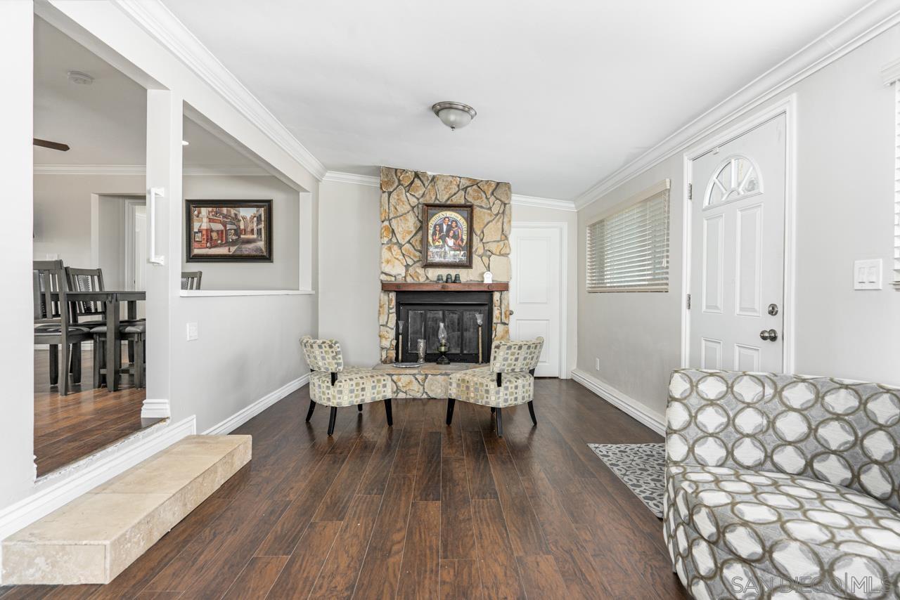 Detail Gallery Image 7 of 23 For 6316  Skyline Dr, San Diego,  CA 92114 - 4 Beds | 3 Baths