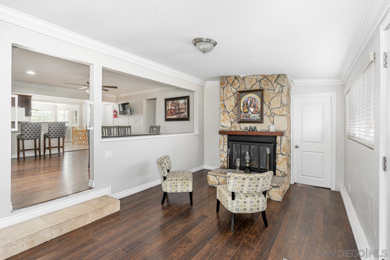 Detail Gallery Image 8 of 23 For 6316  Skyline Dr, San Diego,  CA 92114 - 4 Beds | 3 Baths