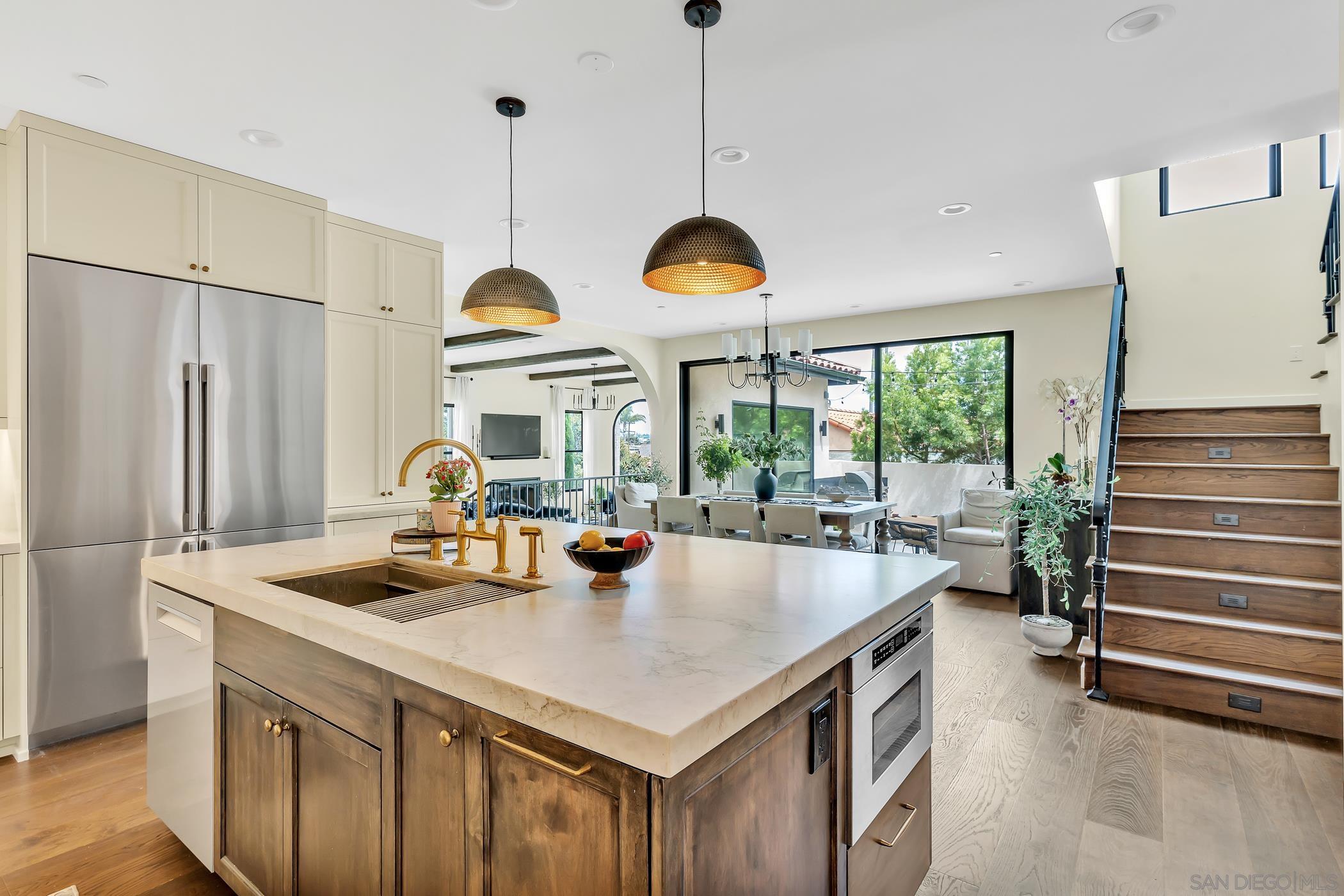 Detail Gallery Image 22 of 57 For 3345  Elliott St, San Diego,  CA 92106 - 4 Beds | 4 Baths