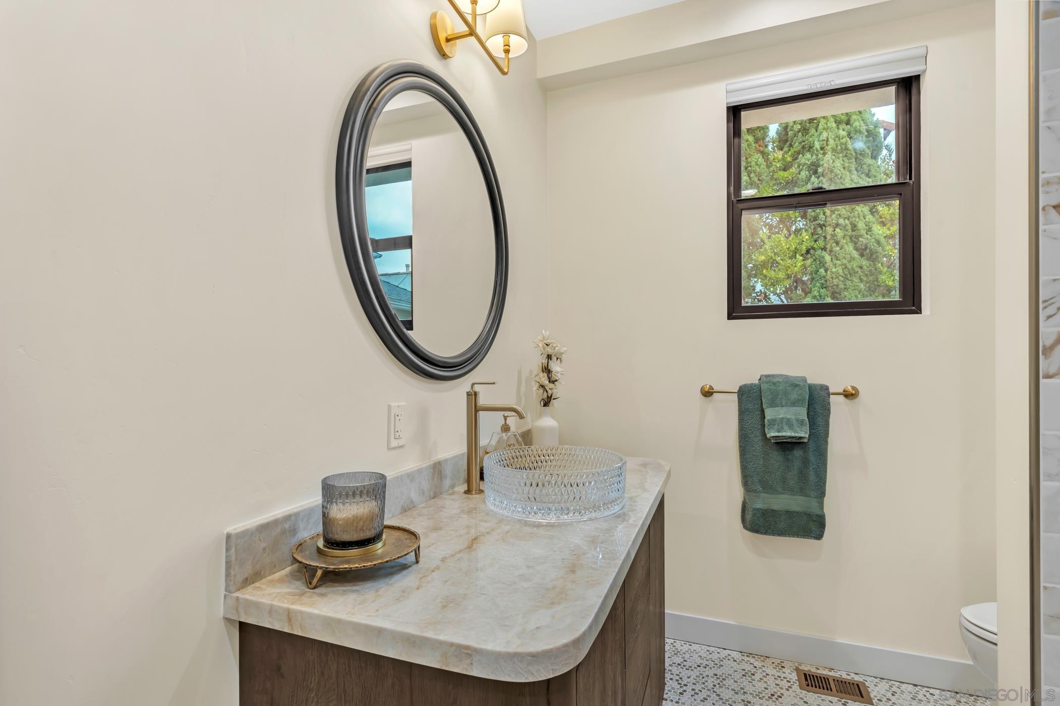 Detail Gallery Image 29 of 57 For 3345  Elliott St, San Diego,  CA 92106 - 4 Beds | 4 Baths