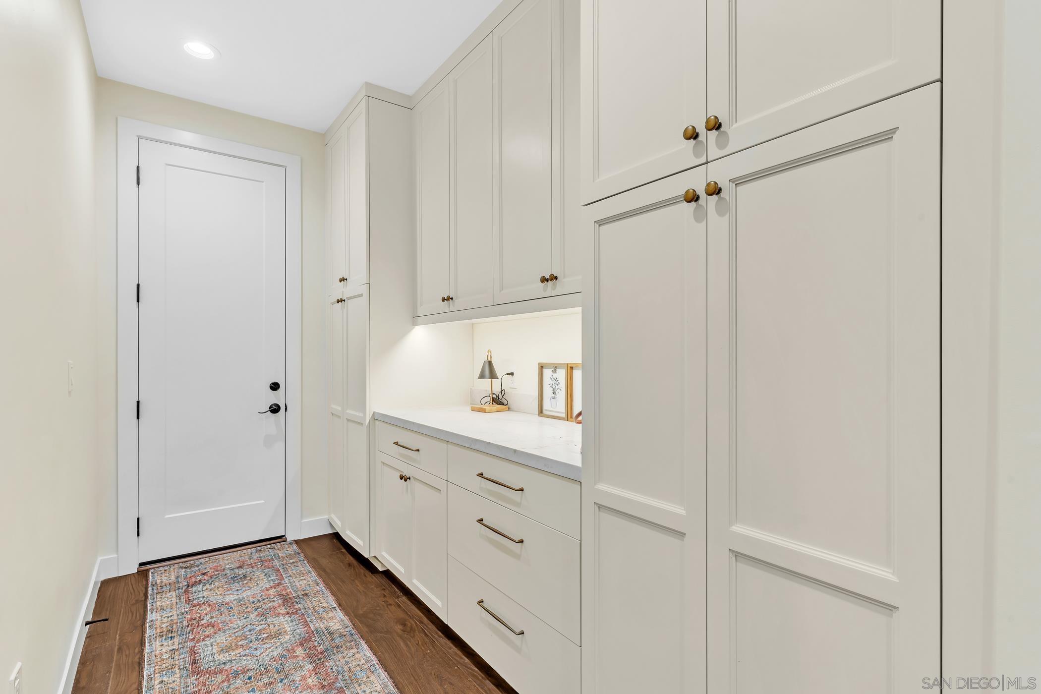 Detail Gallery Image 30 of 57 For 3345  Elliott St, San Diego,  CA 92106 - 4 Beds | 4 Baths