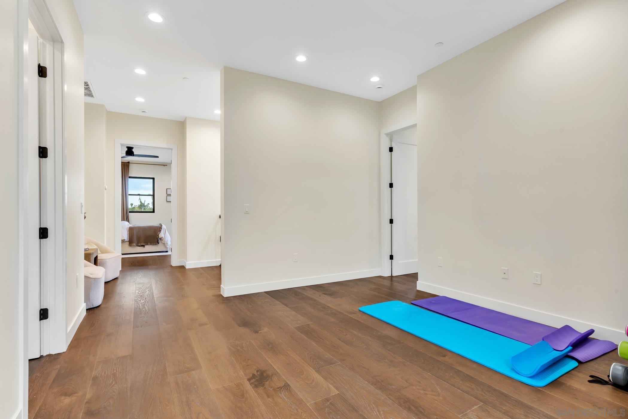 Detail Gallery Image 33 of 57 For 3345  Elliott St, San Diego,  CA 92106 - 4 Beds | 4 Baths