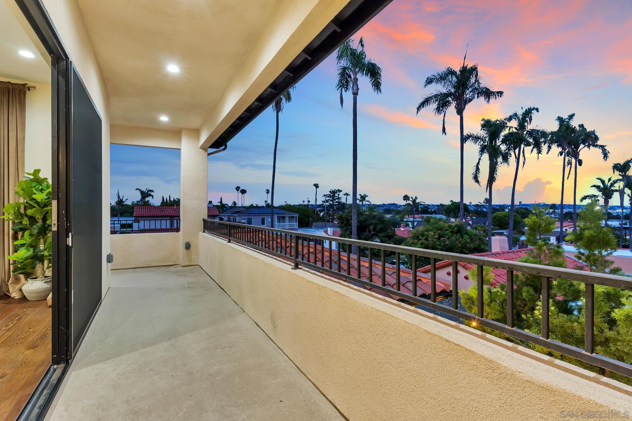 Detail Gallery Image 38 of 57 For 3345  Elliott St, San Diego,  CA 92106 - 4 Beds | 4 Baths