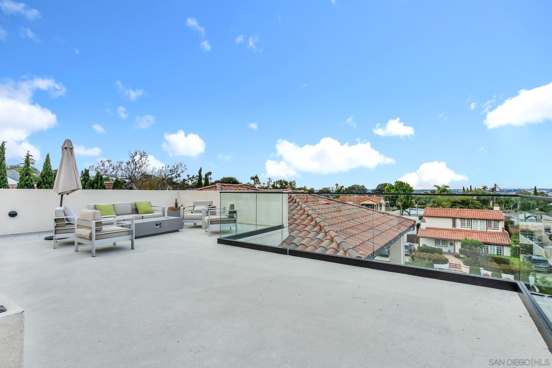 Detail Gallery Image 45 of 57 For 3345  Elliott St, San Diego,  CA 92106 - 4 Beds | 4 Baths