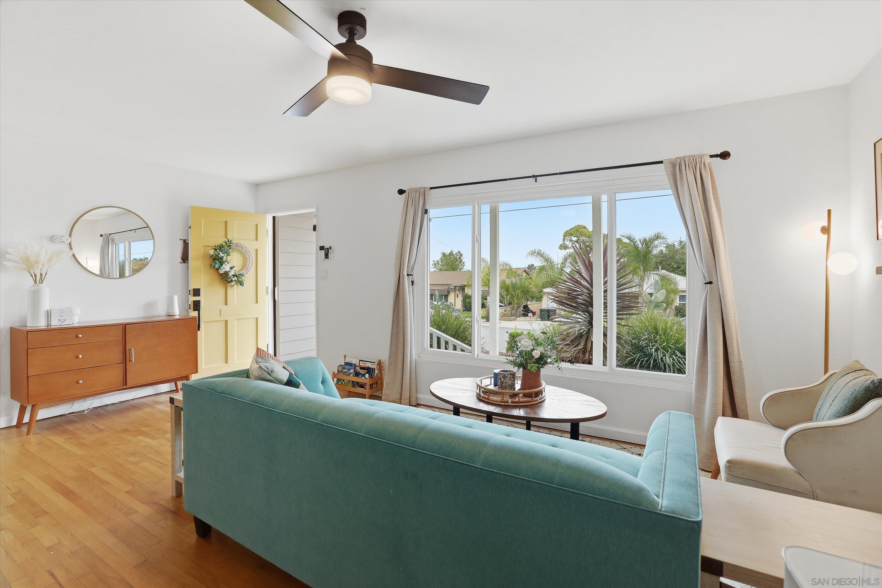 Detail Gallery Image 3 of 18 For 520 N Cuyamaca St, El Cajon,  CA 92020 - 2 Beds | 1 Baths