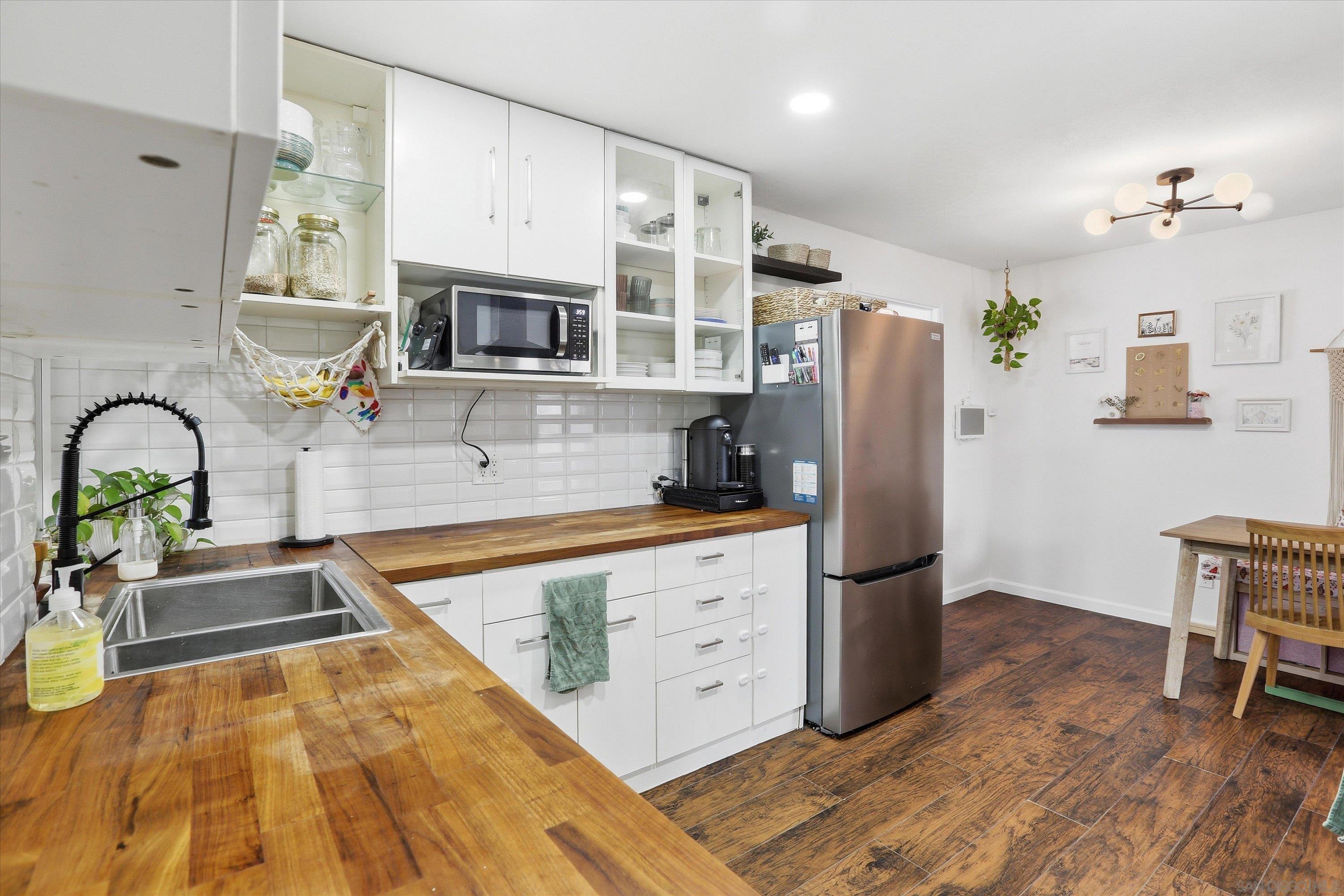 Detail Gallery Image 6 of 18 For 520 N Cuyamaca St, El Cajon,  CA 92020 - 2 Beds | 1 Baths