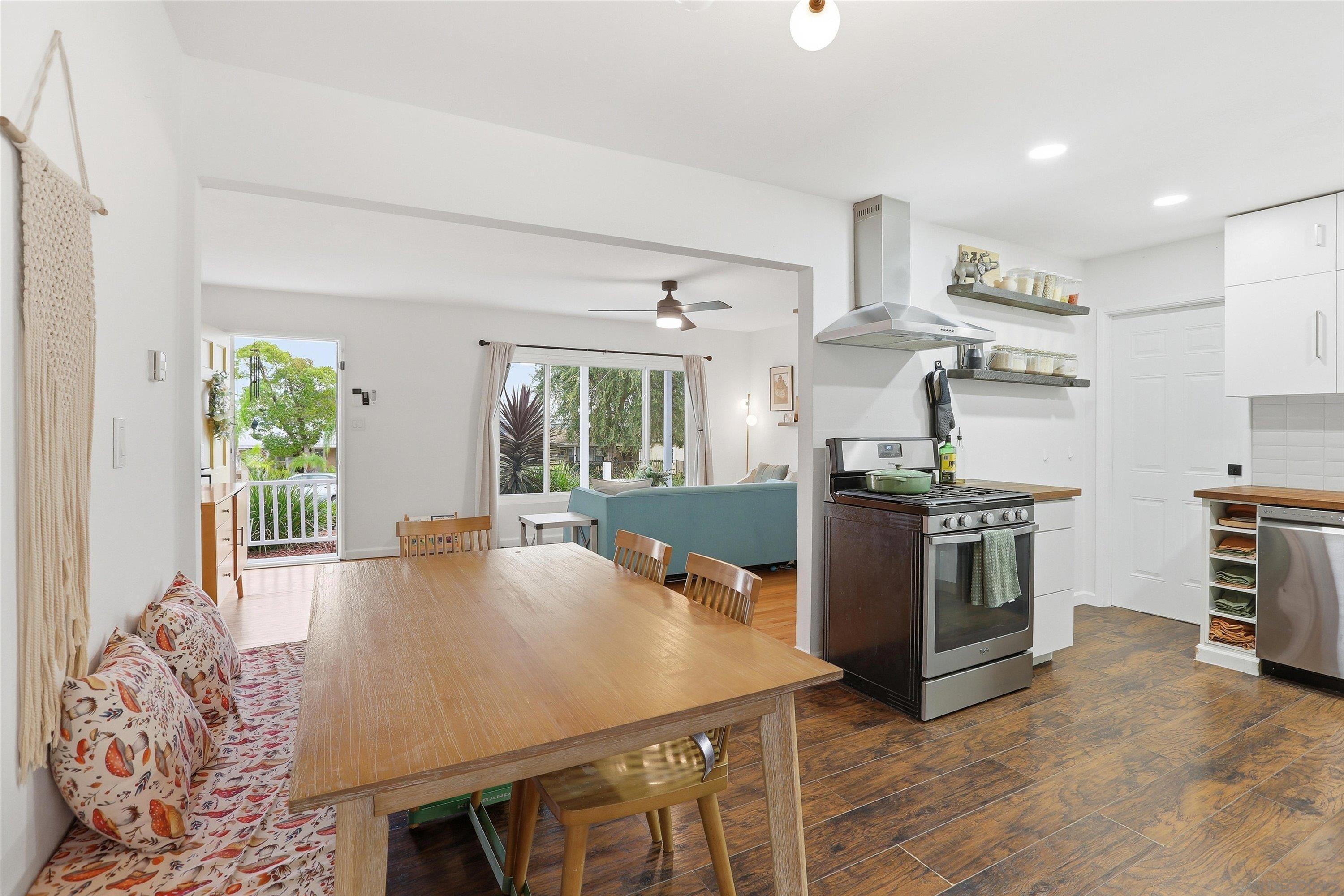 Detail Gallery Image 7 of 18 For 520 N Cuyamaca St, El Cajon,  CA 92020 - 2 Beds | 1 Baths