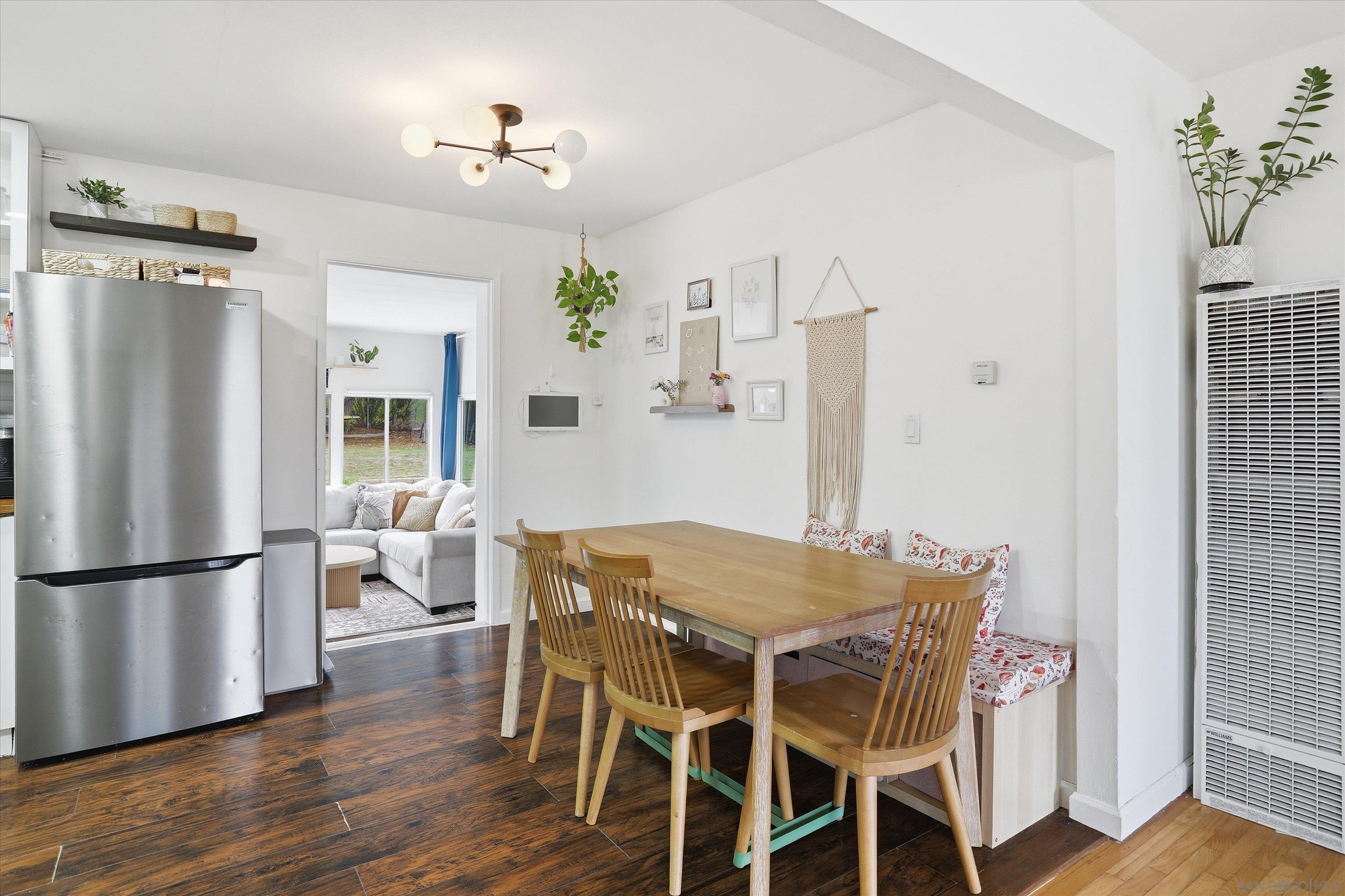 Detail Gallery Image 8 of 22 For 520 N Cuyamaca St, El Cajon,  CA 92020 - 2 Beds | 1 Baths