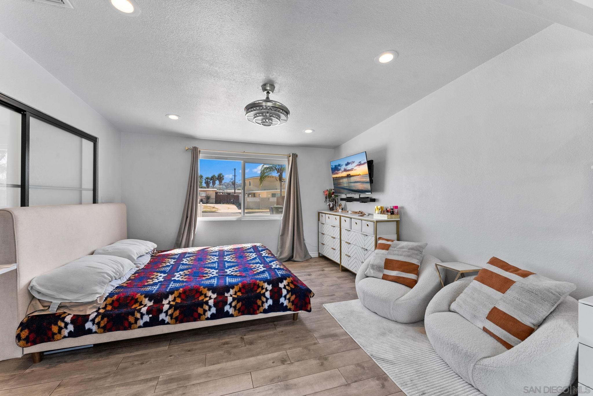 Detail Gallery Image 11 of 34 For 1362  Joliet St, El Cajon,  CA 92019 - 3 Beds | 2 Baths