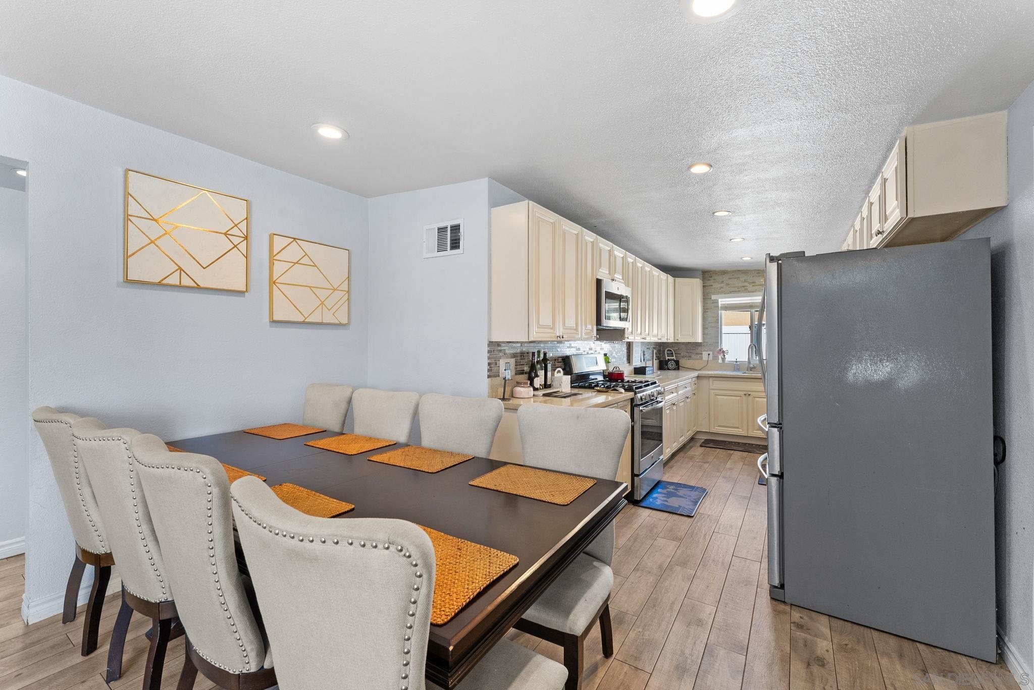 Detail Gallery Image 10 of 34 For 1362  Joliet St, El Cajon,  CA 92019 - 3 Beds | 2 Baths