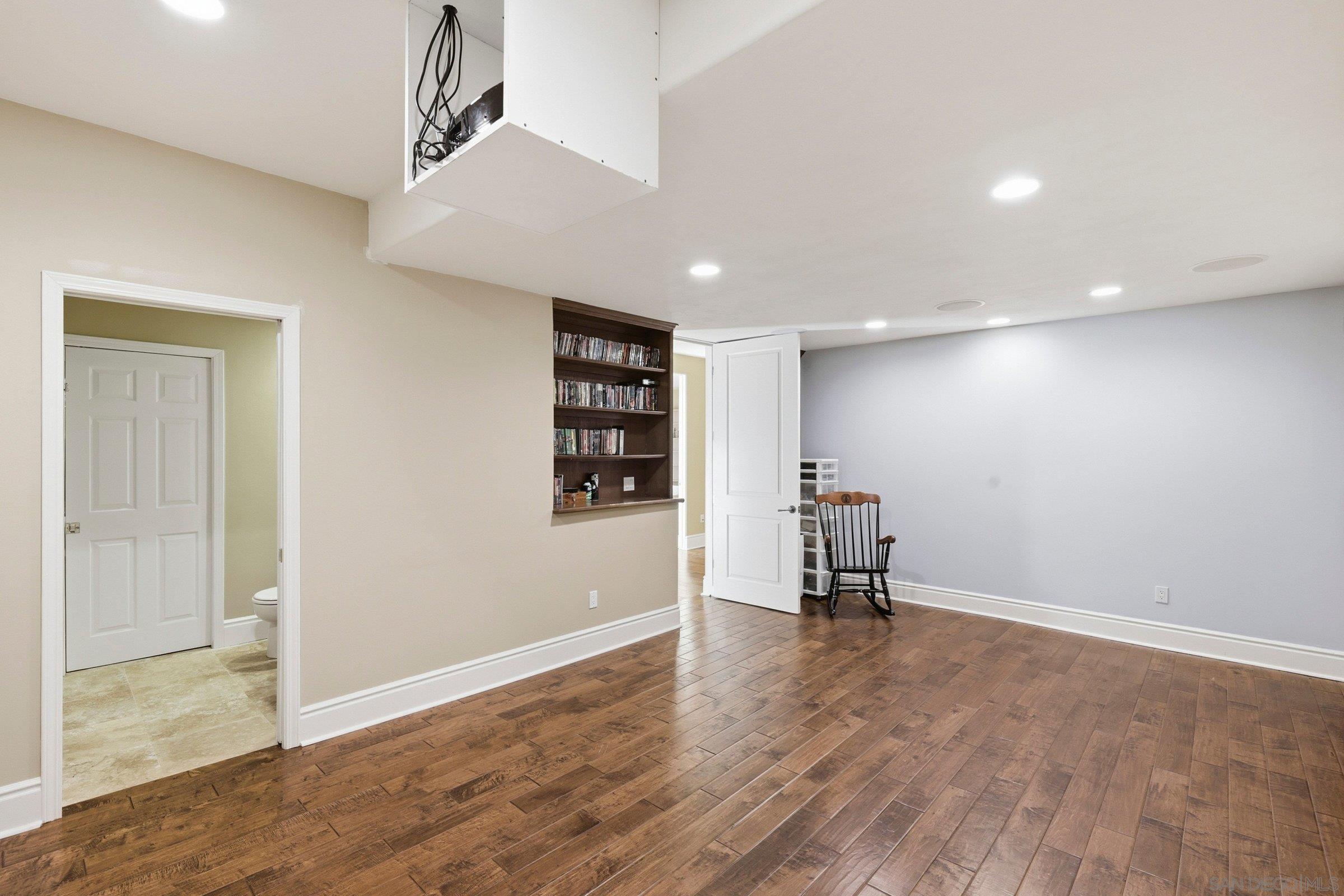 Detail Gallery Image 25 of 54 For 1690  Gascony Rd, Encinitas,  CA 92024 - 6 Beds | 4/1 Baths